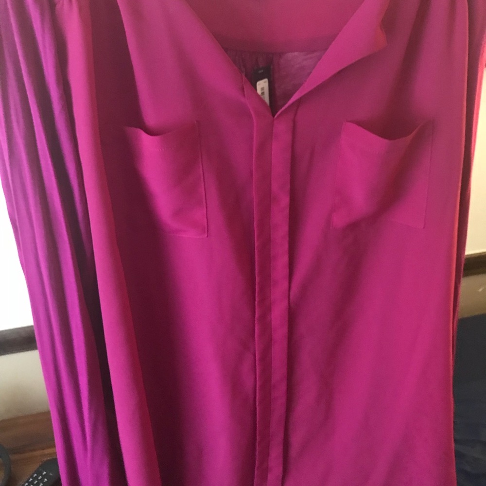 New 1x fuchsia top
